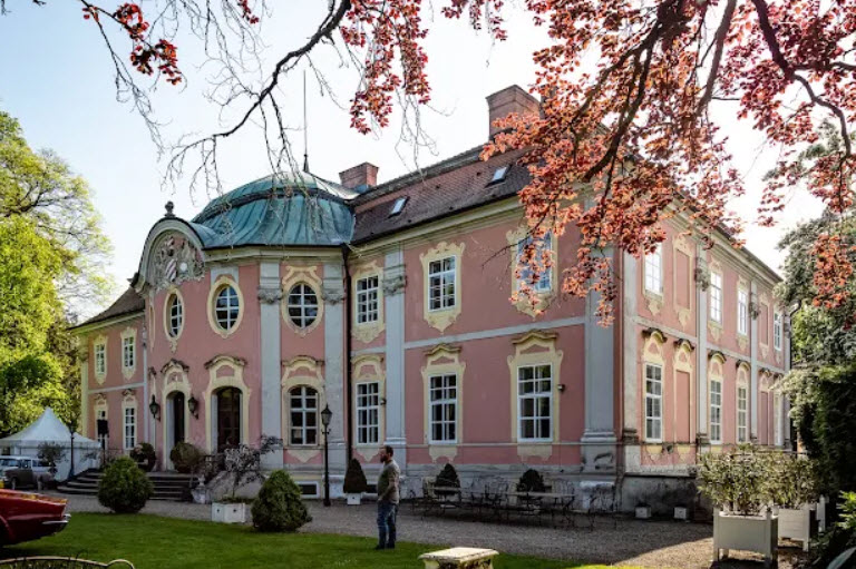 Schloss Assumstadt, Germany